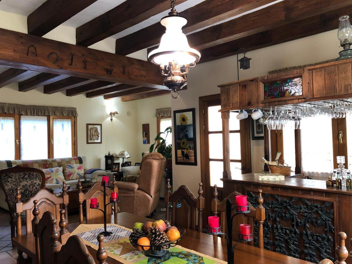 Pension Trescasas Exterior photo